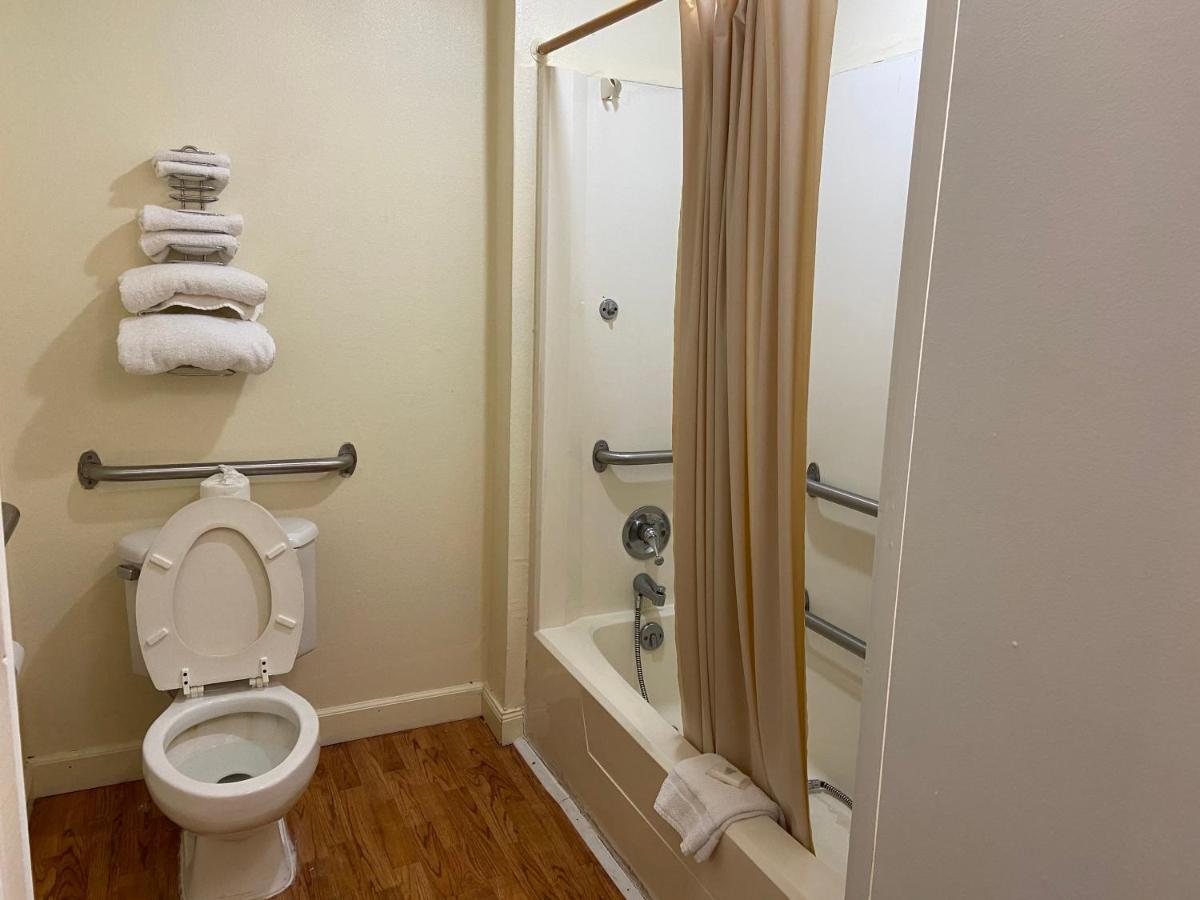 Corbin Inn Bagian luar foto