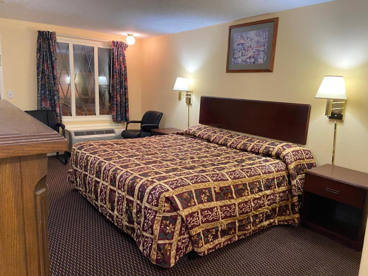 Corbin Inn Bagian luar foto