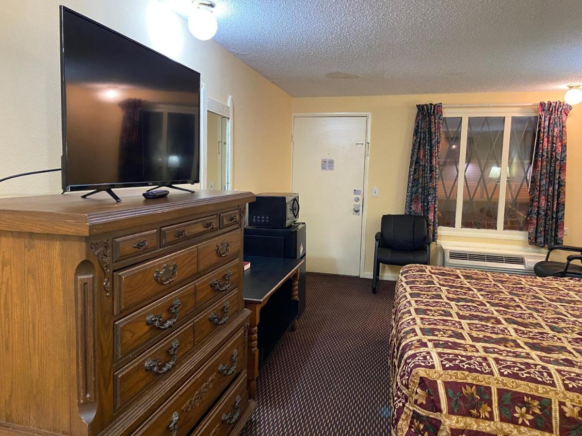 Corbin Inn Bagian luar foto