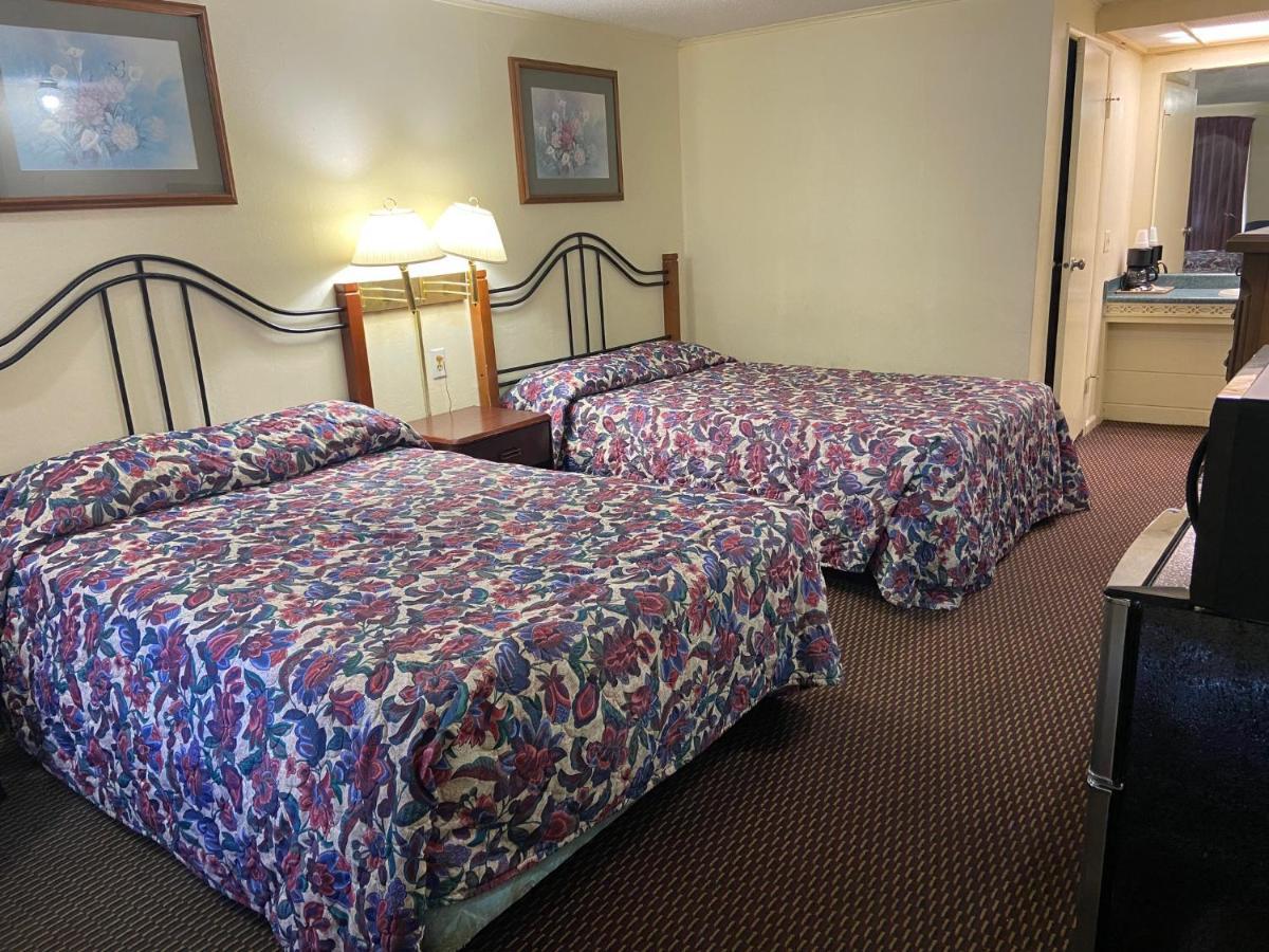 Corbin Inn Bagian luar foto