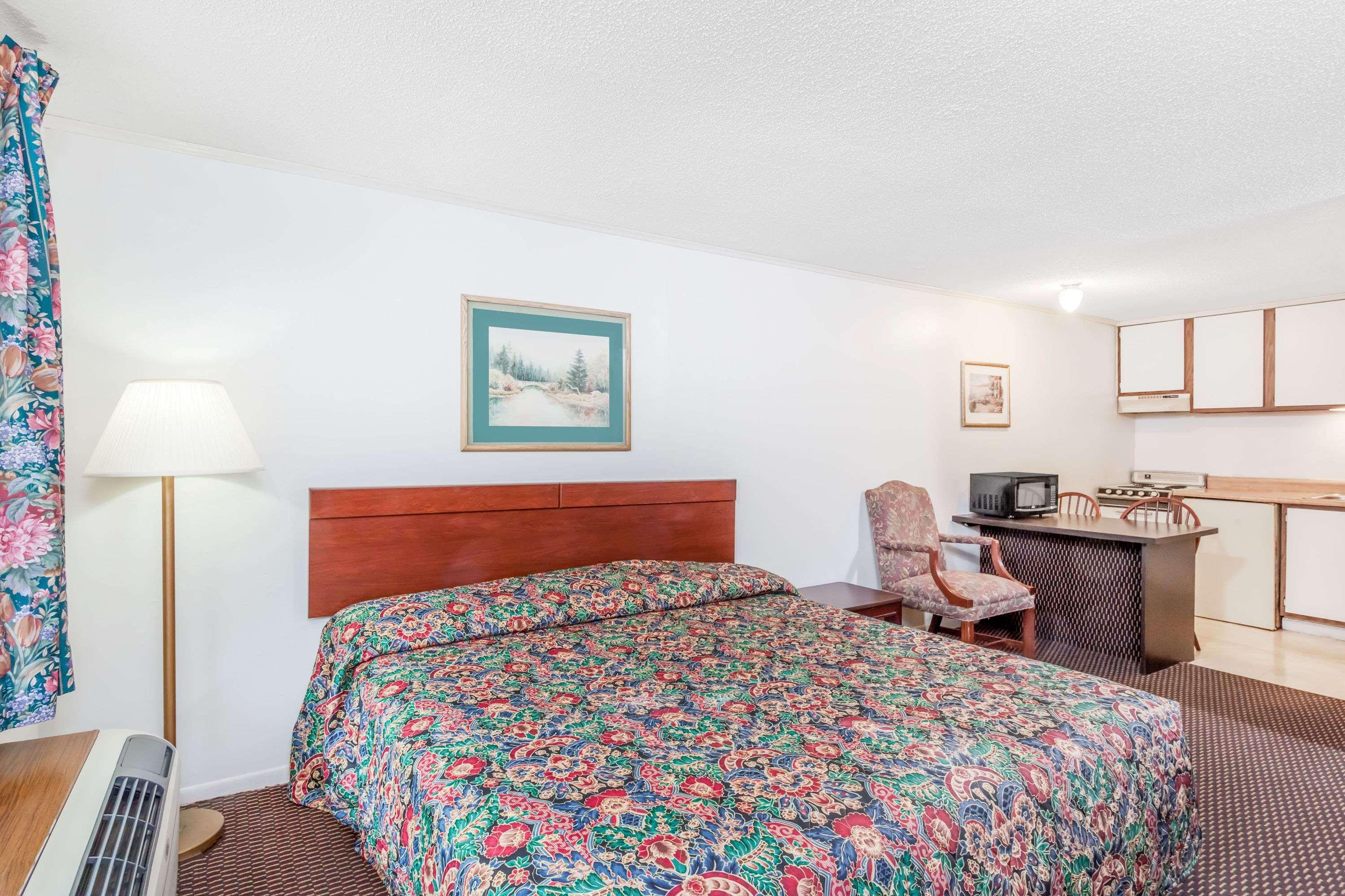 Corbin Inn Bagian luar foto