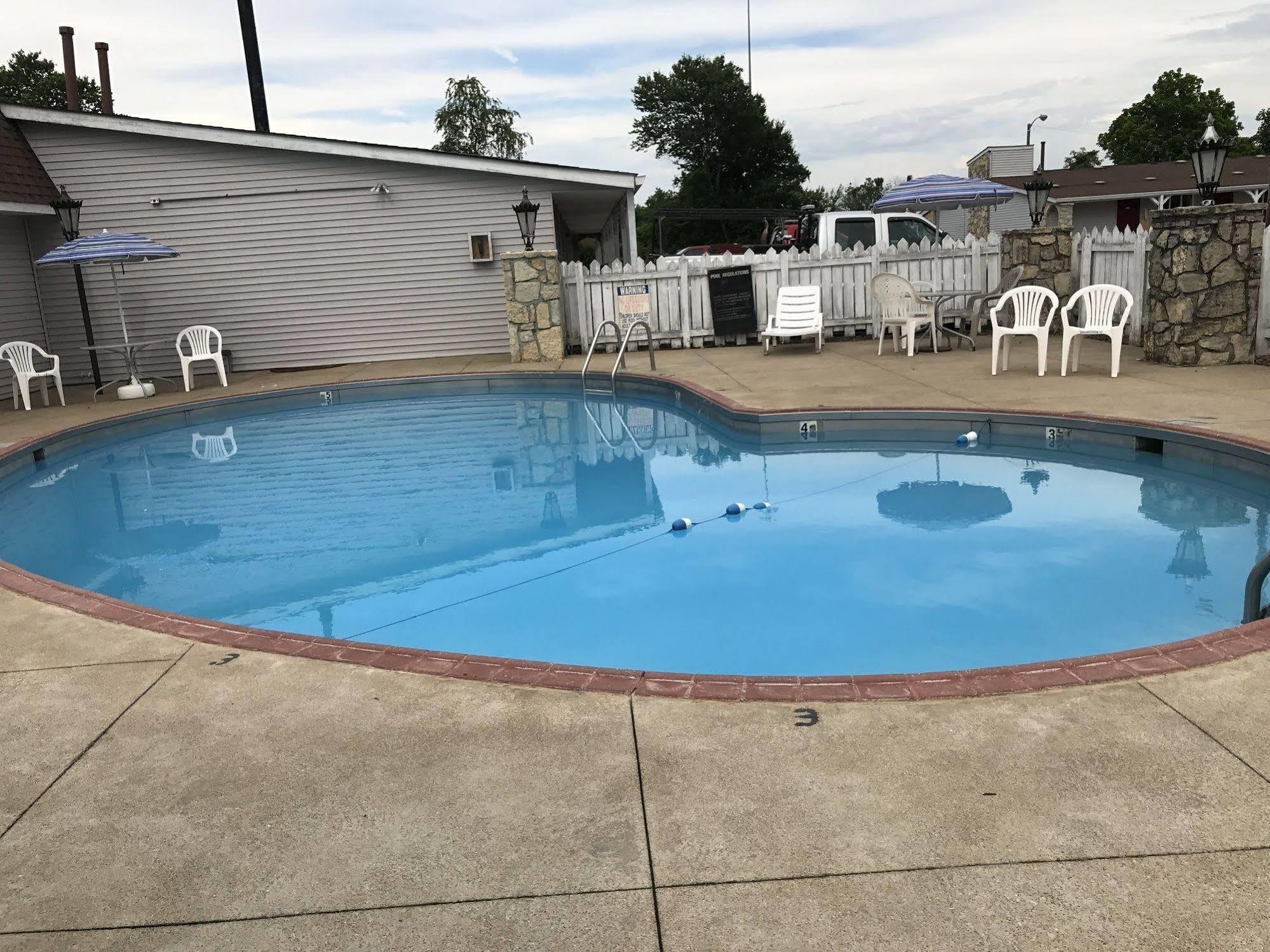 Corbin Inn Bagian luar foto