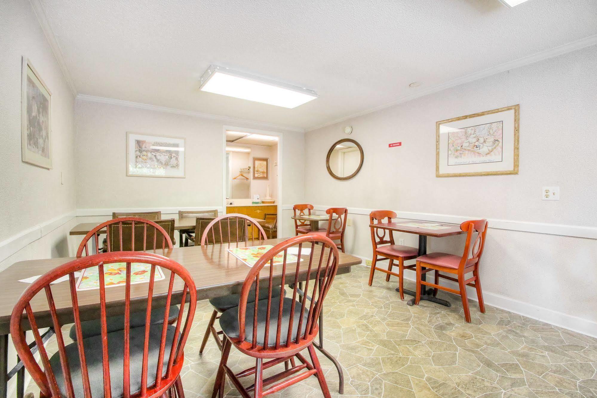 Corbin Inn Bagian luar foto