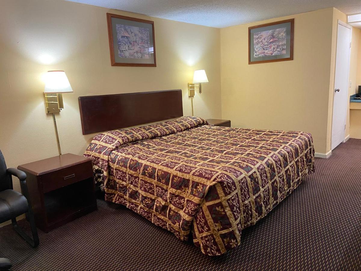 Corbin Inn Bagian luar foto